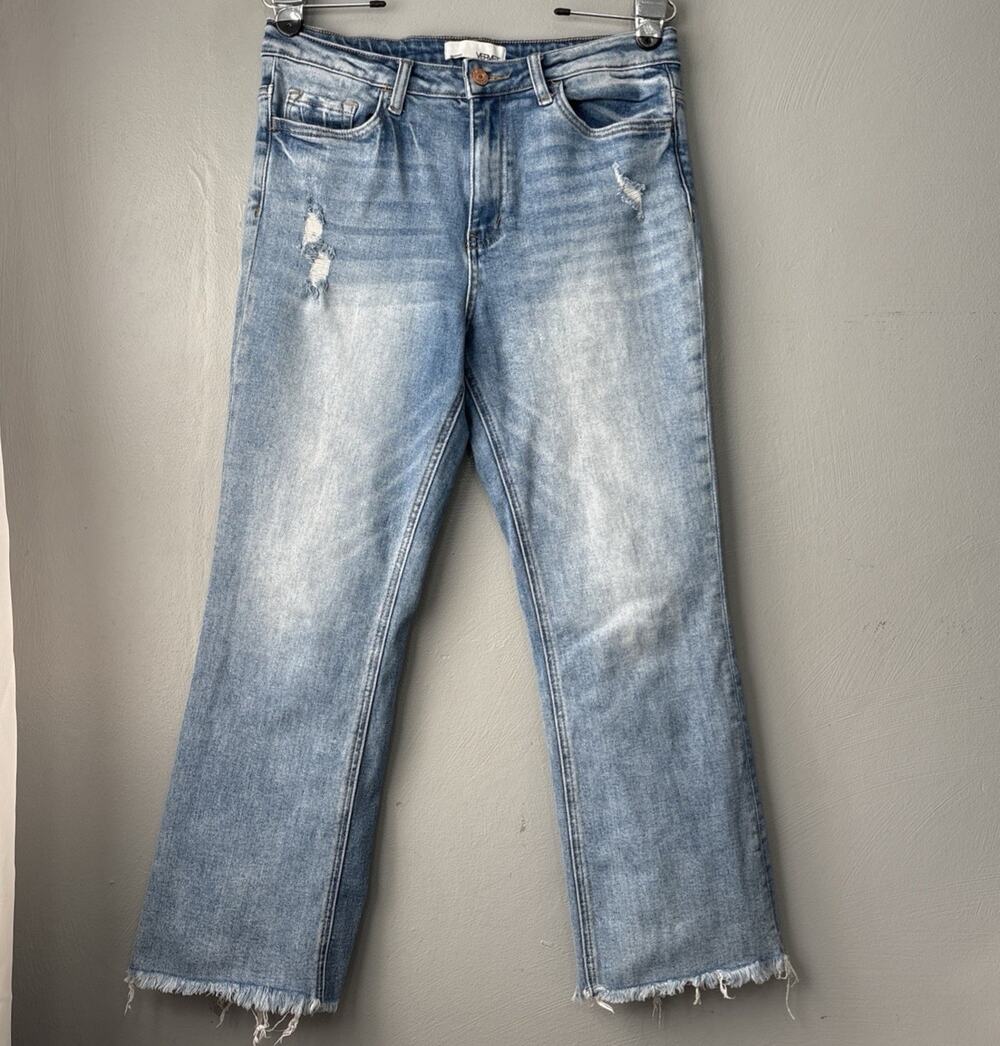 Vervet Cropped Light Blue Jeans Size 30 Distressed Denim Raw Hem Boho Cowgirl
